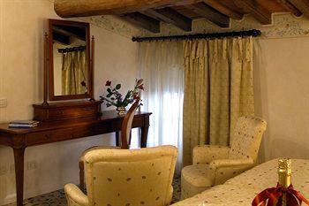 Relais dell Orologio