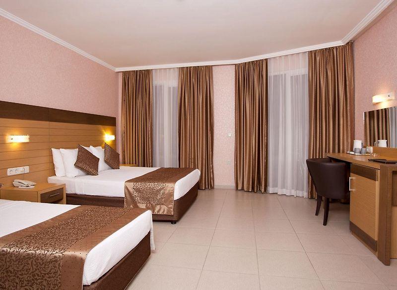 Kleopatra Remi Hotel