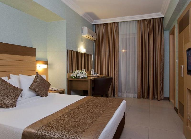 Kleopatra Remi Hotel