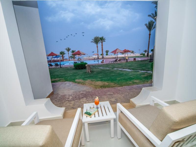 Renaissance Golden View Beach Resort 