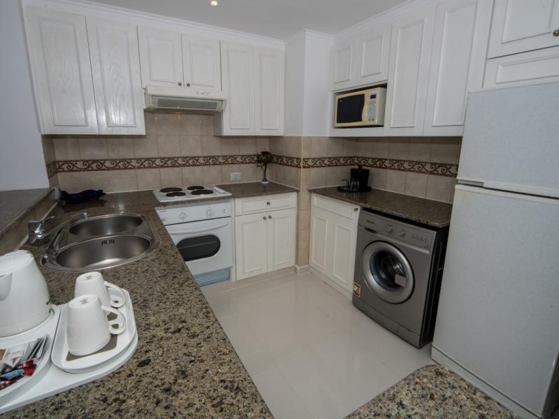 Renaissance Golden View Beach Resort 