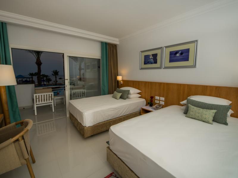 Renaissance Golden View Beach Resort 