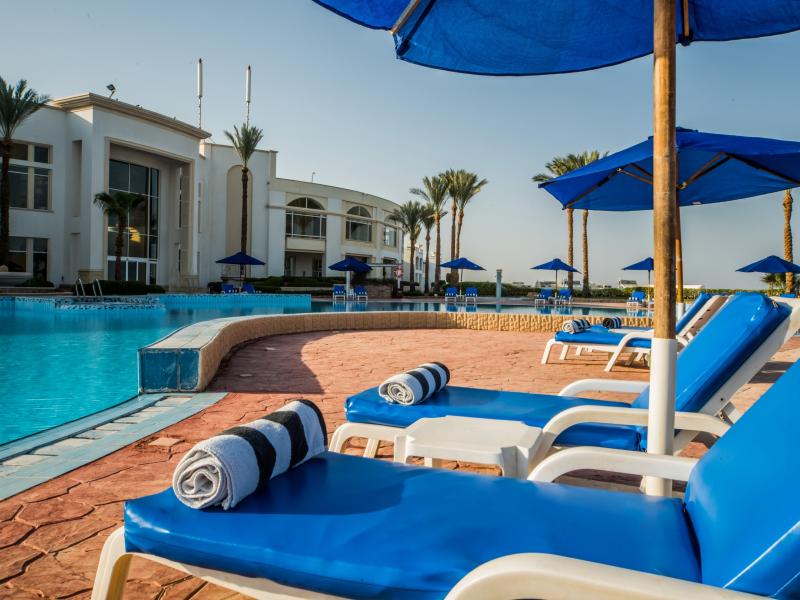 Renaissance Golden View Beach Resort 