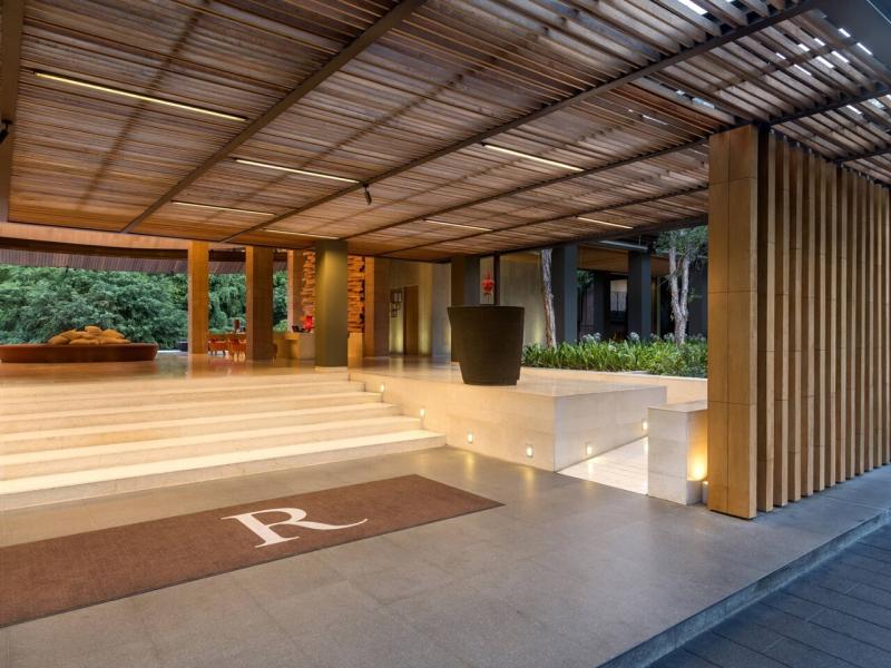 Renaissance Phuket Resort & Spa