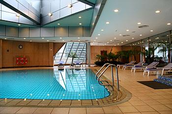 Renaissance Yangtze Shanghai