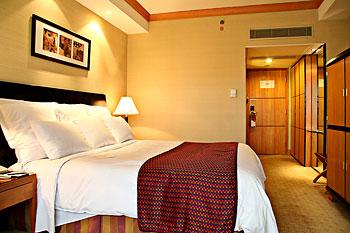 Renaissance Yangtze Shanghai