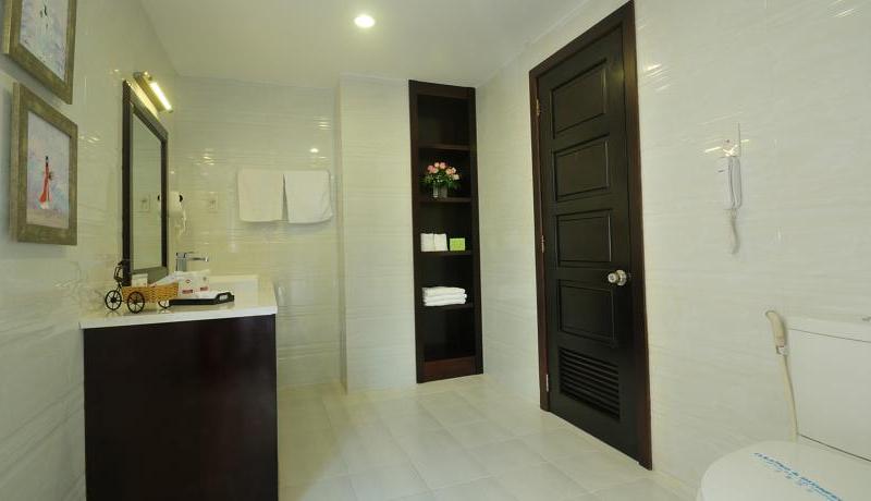 Asian Ruby Luxury Hotel