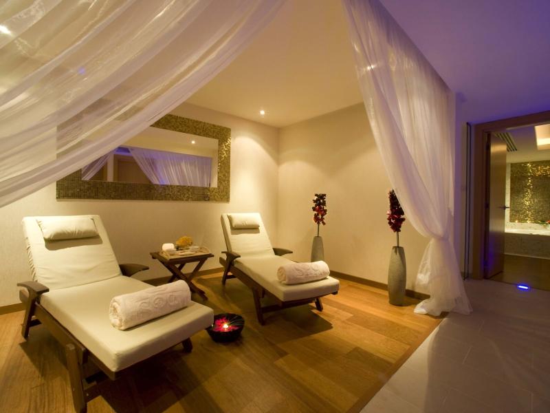 Constantinou Bros - Asimina Suites Hotel