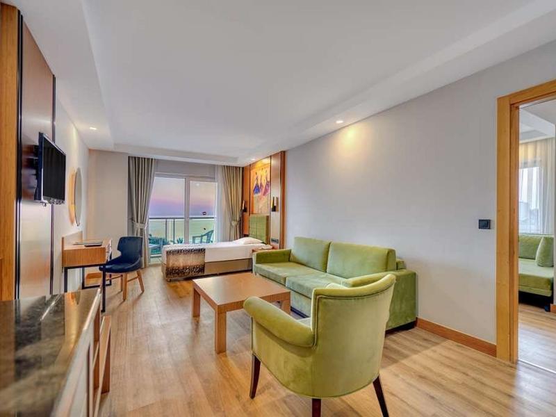 Sea Life Buket Resort & Beach