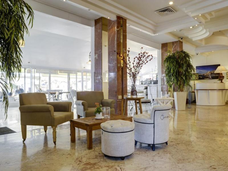 Residence Beach Hotel