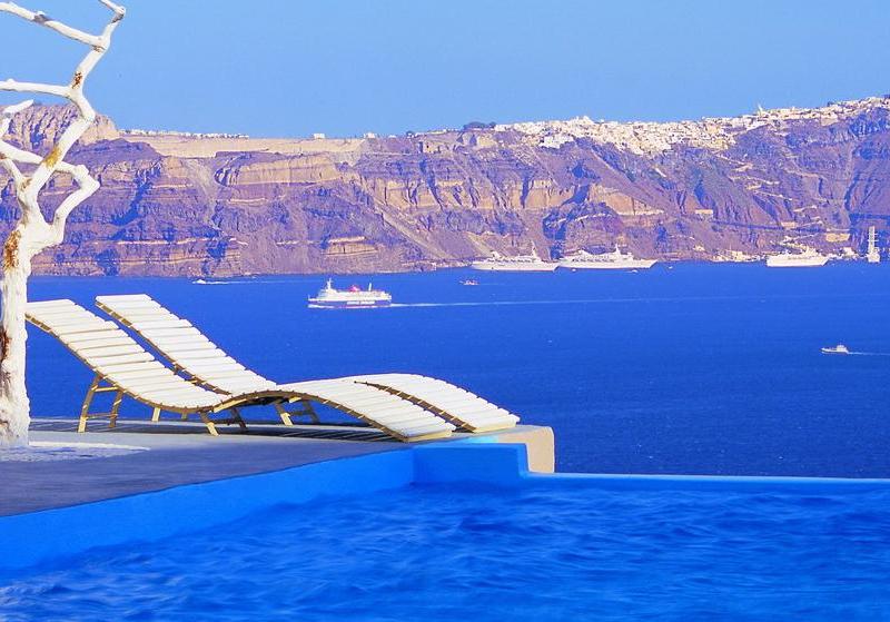 Astarte Suites