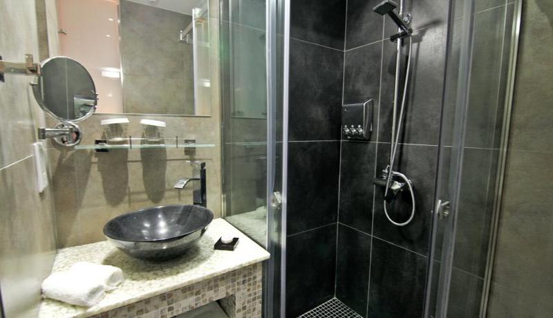 Achilleos City Hotel