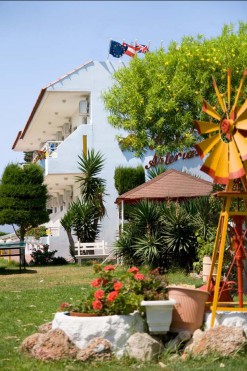 Asterias Bay Hotel -Theologos