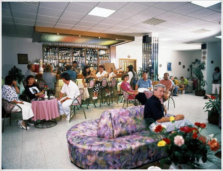 Asterias Bay Hotel -Theologos