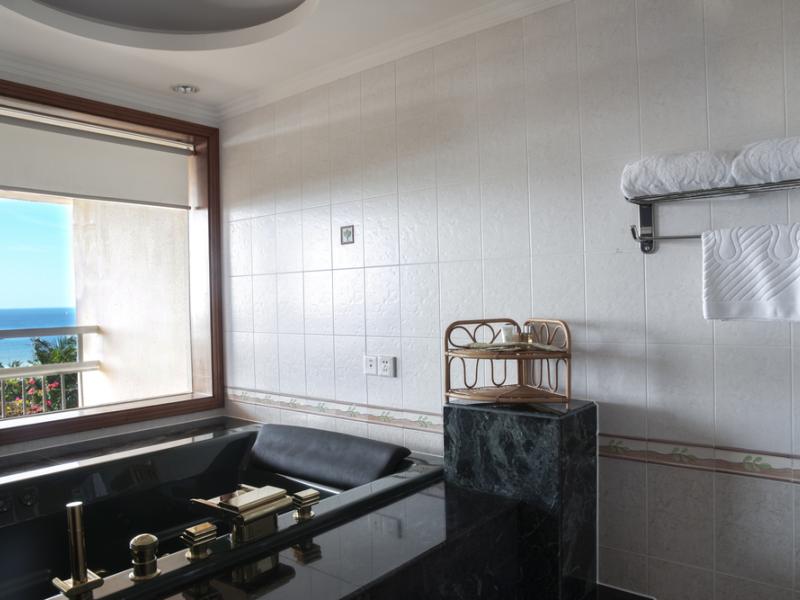 Resort Golden Palm Yalong Bay