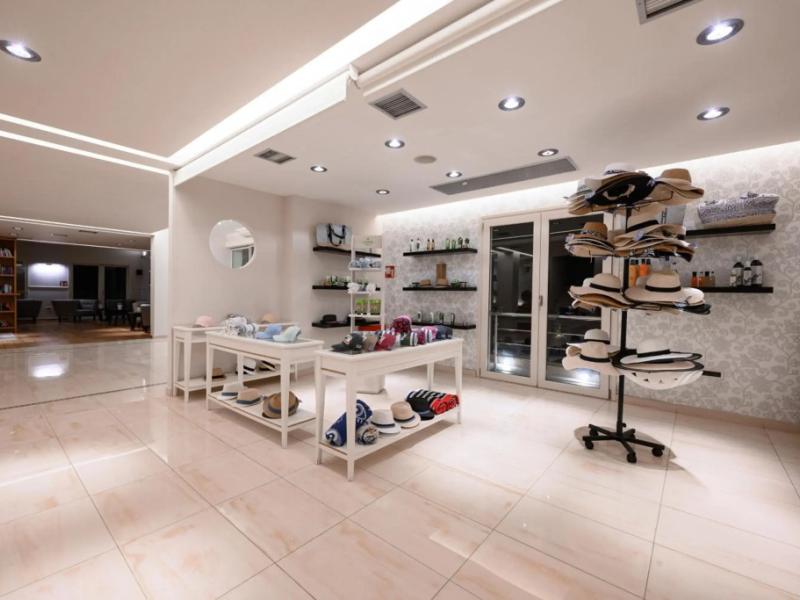 Restia Suites