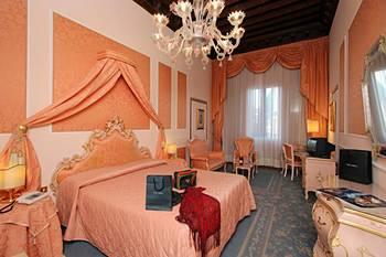Отель Rialto Hotel Италия, Венеция, фото 9