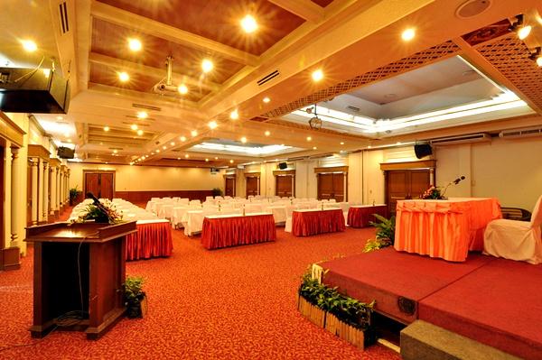 Wiang Indra Riverside Resort