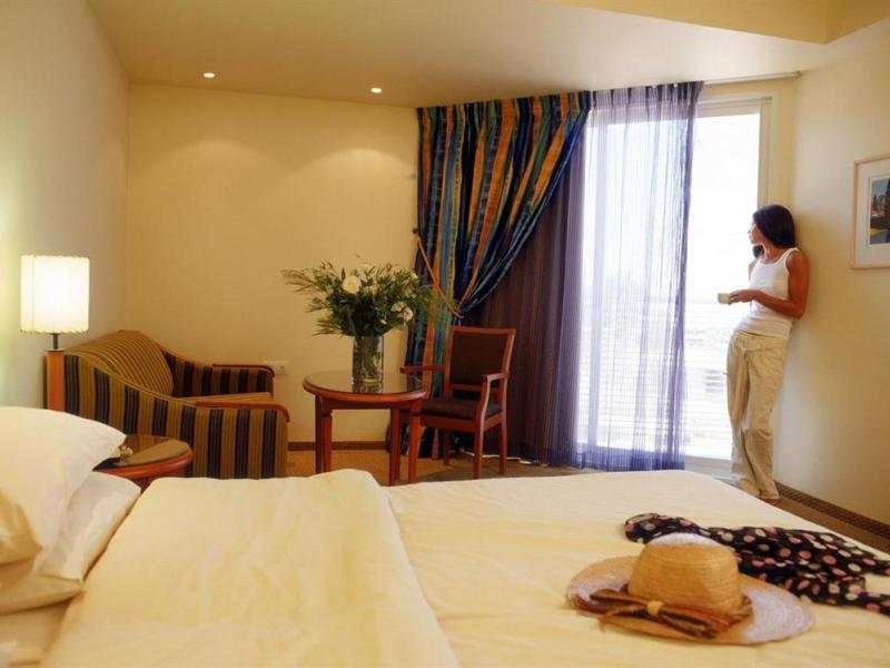 Rimonim Galei Kinnereth