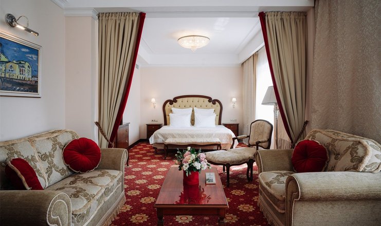 Ring Premier Hotel