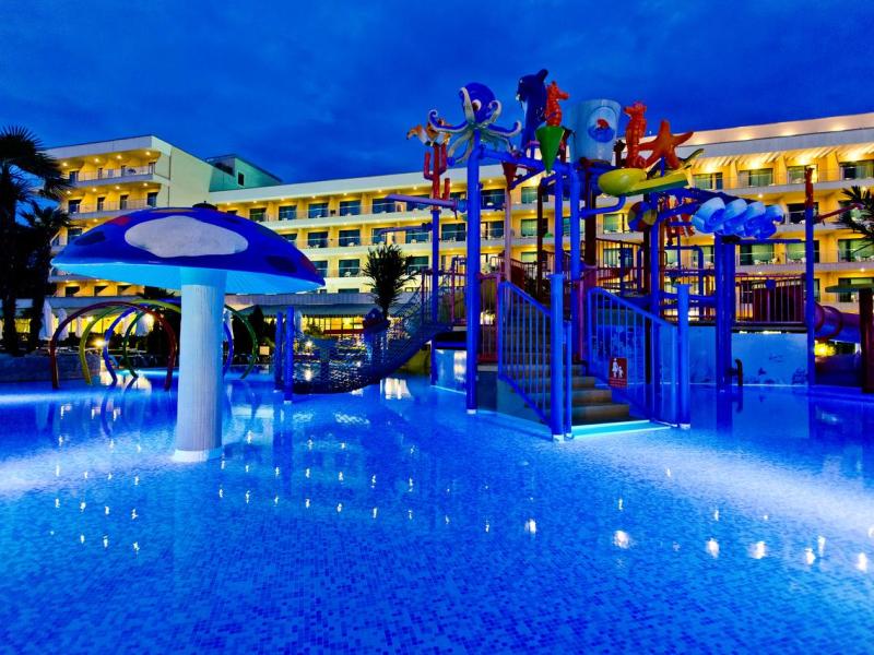 DIT Evrika Beach Club