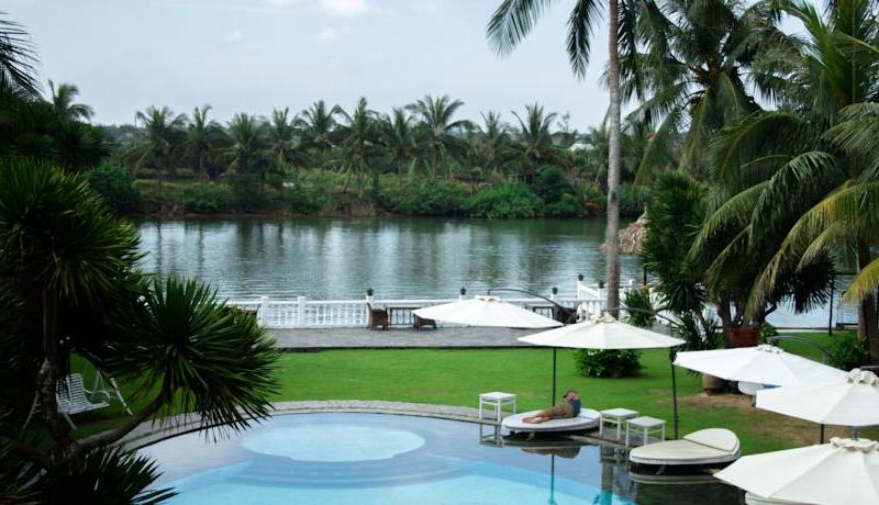 River Beach Resort & Residences