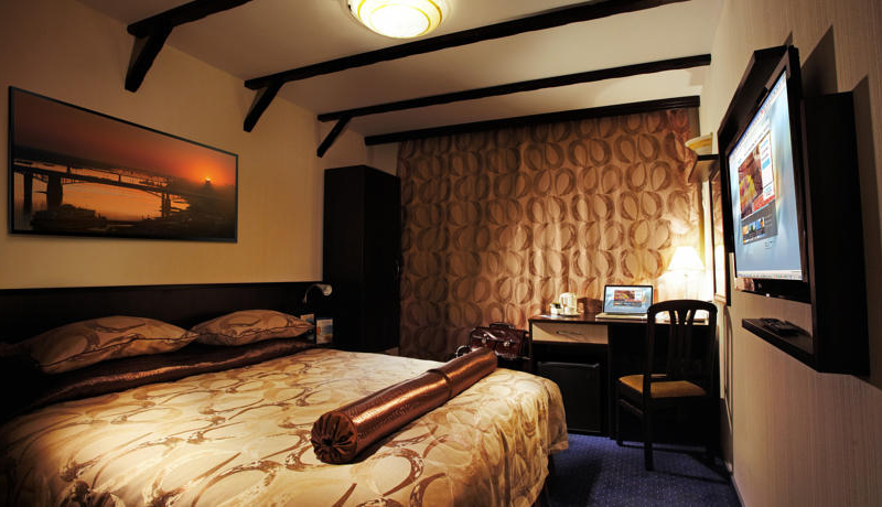 River Park Hotel