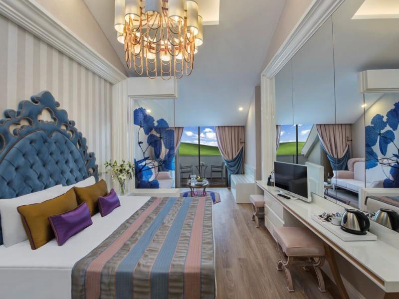 Delphin Be Grand Resort