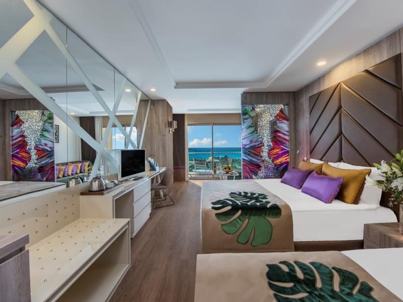 Delphin Be Grand Resort