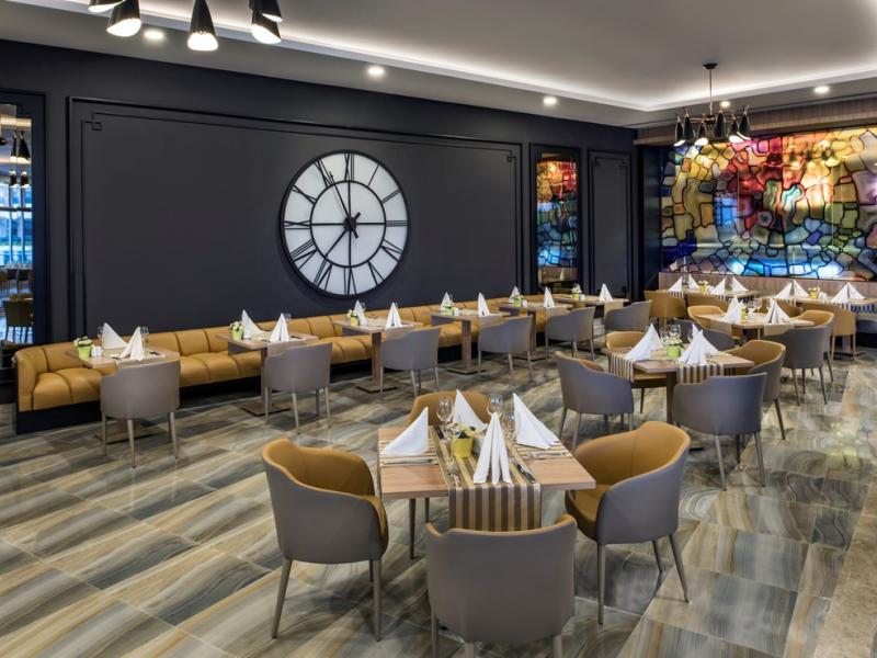 Delphin Be Grand Resort