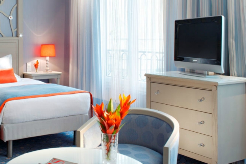 Rochester Champs Elysees