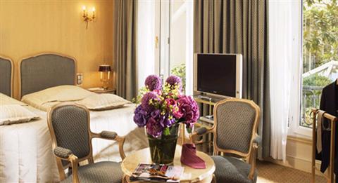 Rochester Champs Elysees