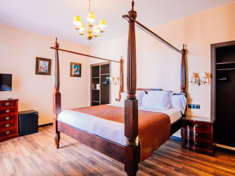 Roger De Flor By Seleqtta