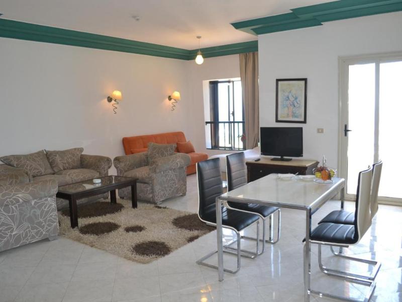 Dexon – Roma Hotel