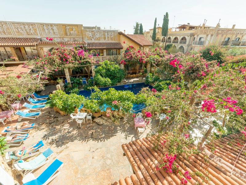 Roman Boutique Hotel