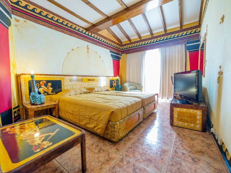 Roman Boutique Hotel