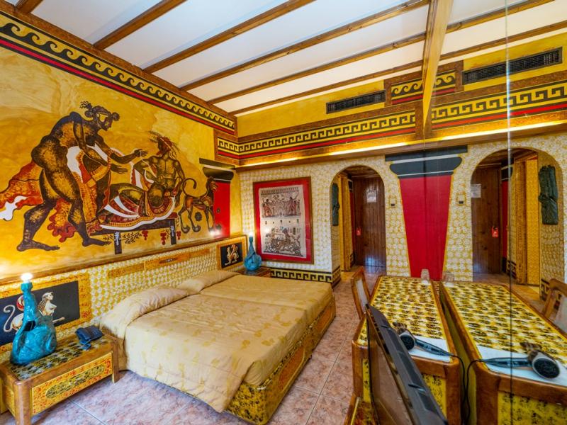 Roman Boutique Hotel