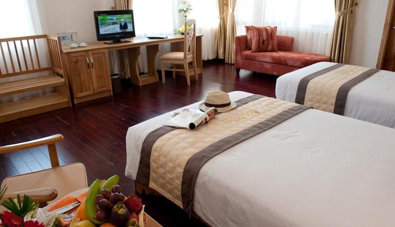 Romance Hotel