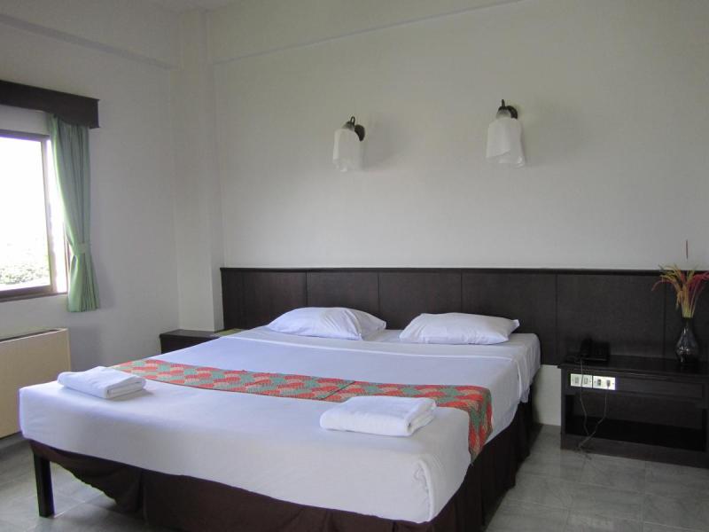 Rome Place Hotel