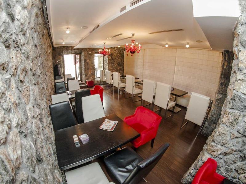 Astoria Boutique Hotel