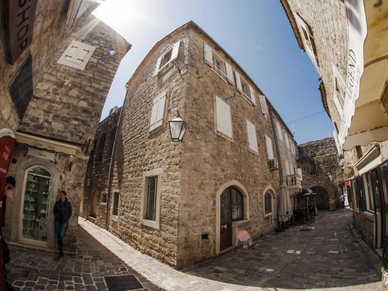 Astoria Boutique Hotel