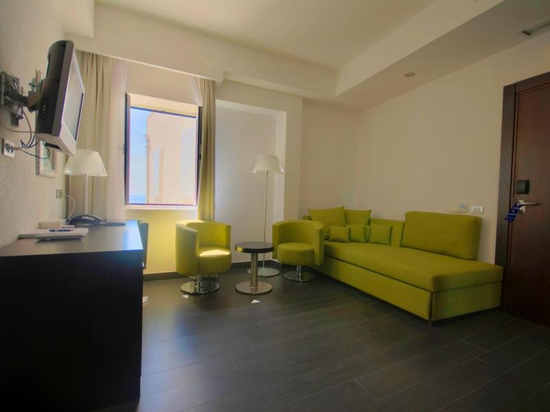 Astoria Boutique Hotel