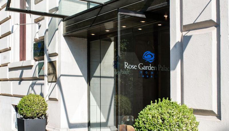 Luxe Rose Garden Hotel Roma