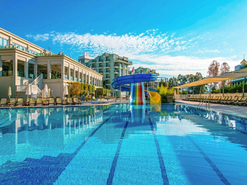 Royal Atlantis Spa & Resort