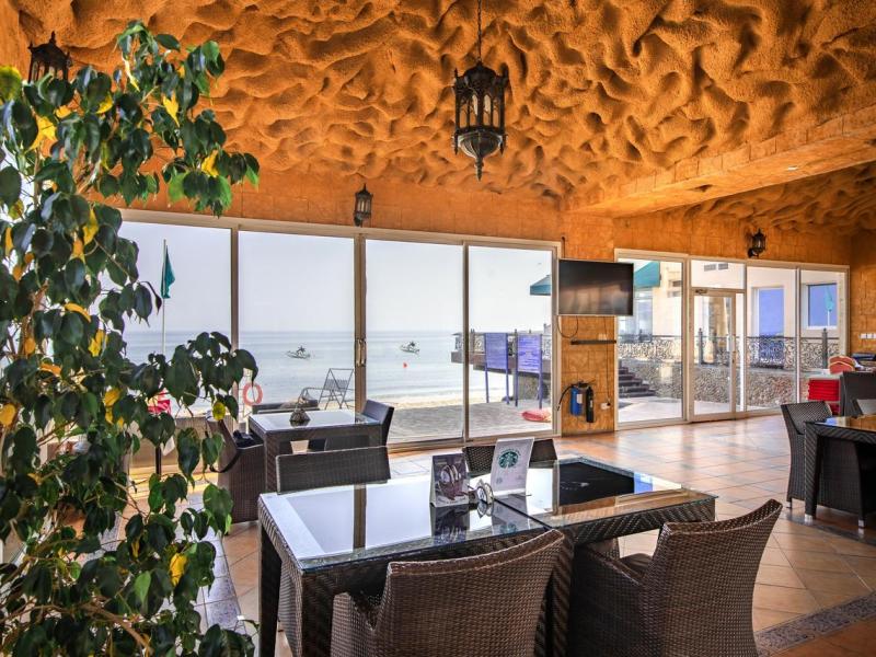 Royal Beach Hotel & Resort