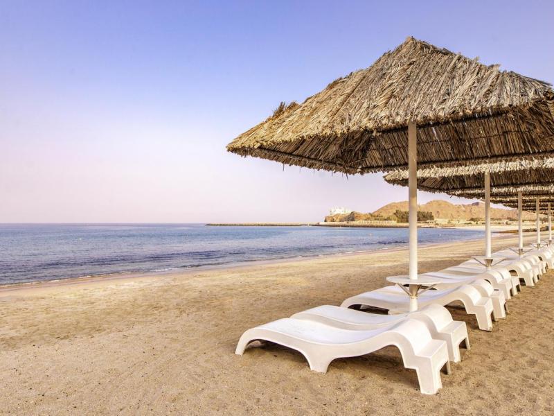 Royal Beach Hotel & Resort