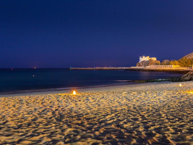 Royal Beach Hotel & Resort