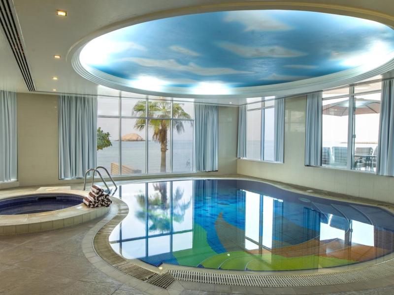 Royal Beach Hotel & Resort