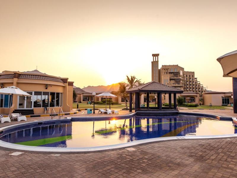 Royal Beach Hotel & Resort