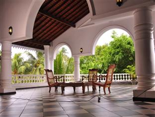 Royal Beach Resort
